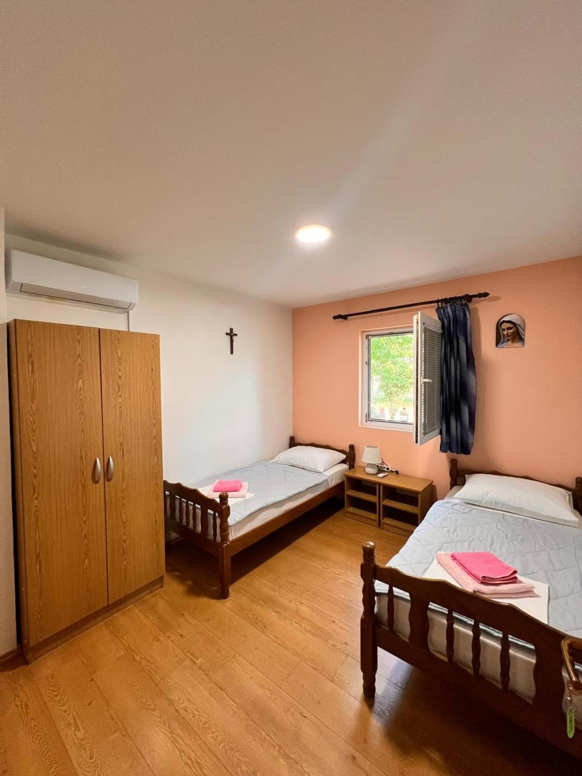 Casa Del Pellegrino M&A - Ostojići Medjugorje Exterior foto