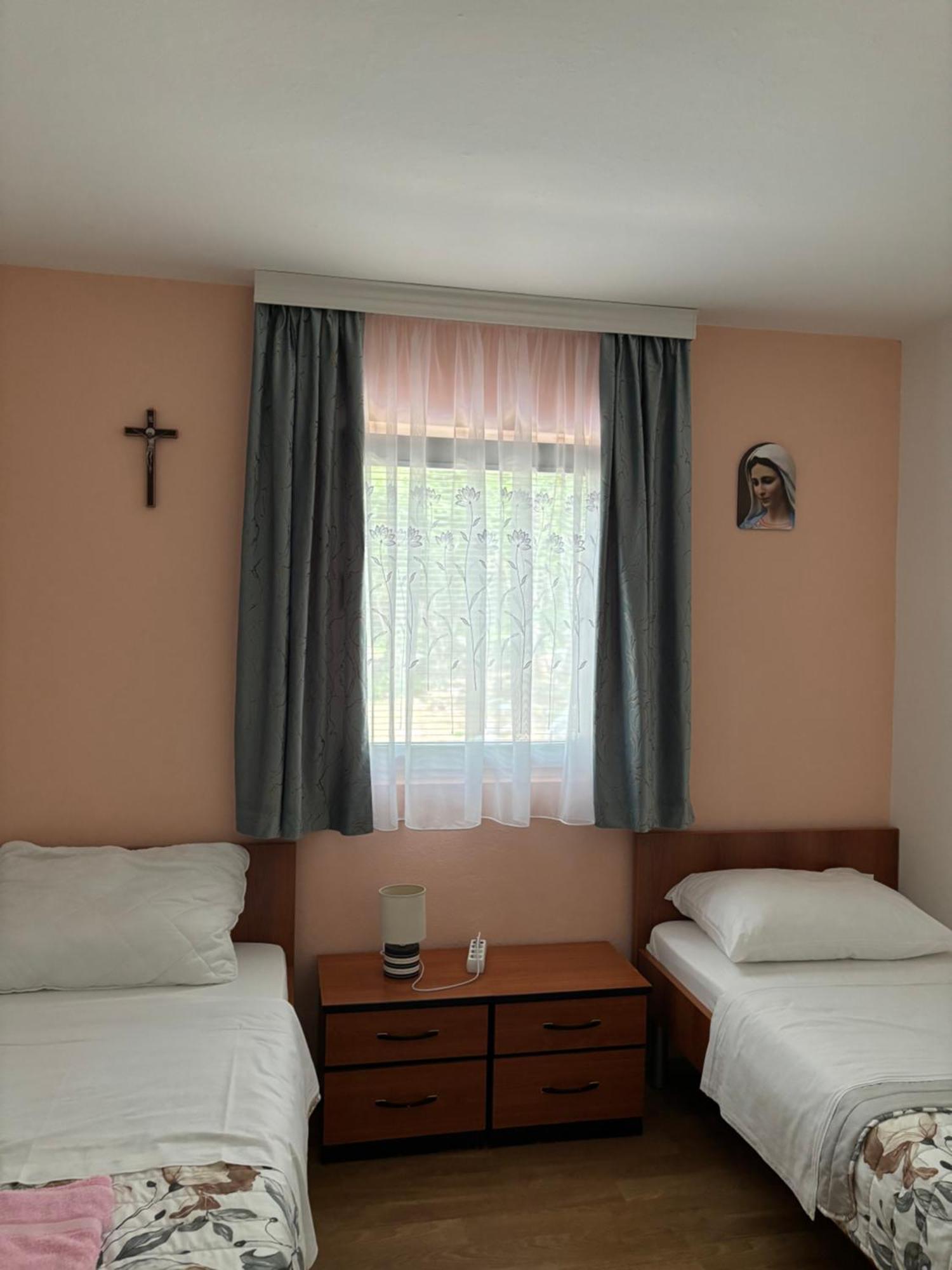 Casa Del Pellegrino M&A - Ostojići Medjugorje Exterior foto
