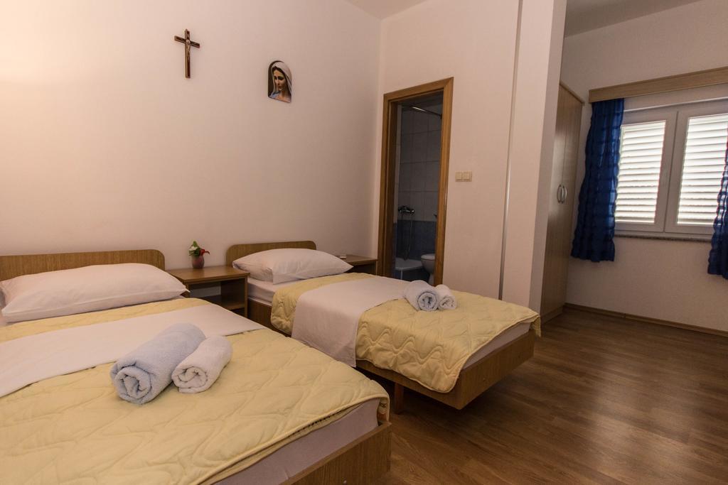 Casa Del Pellegrino M&A - Ostojići Medjugorje Quarto foto
