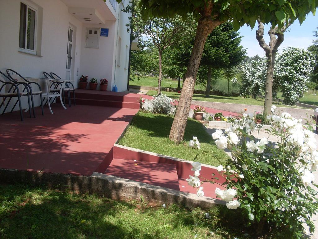 Casa Del Pellegrino M&A - Ostojići Medjugorje Exterior foto